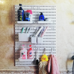 Panel de Pared Adhesivo para Colgar Accesorios y Estantes (1)